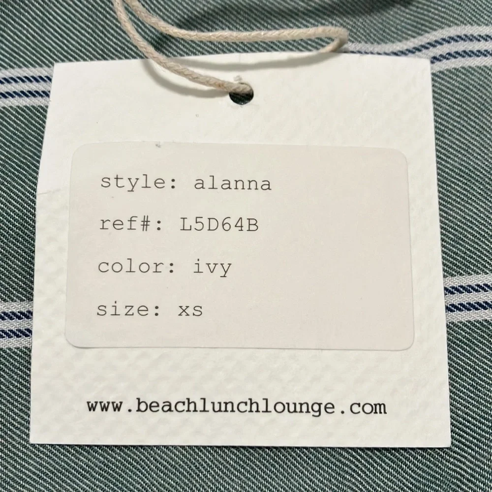 NWT beachlunchlounge Striped Button Down Shirt Size XS - Picture 5 of 6